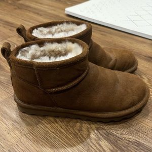 Ultra mini bear paw boots